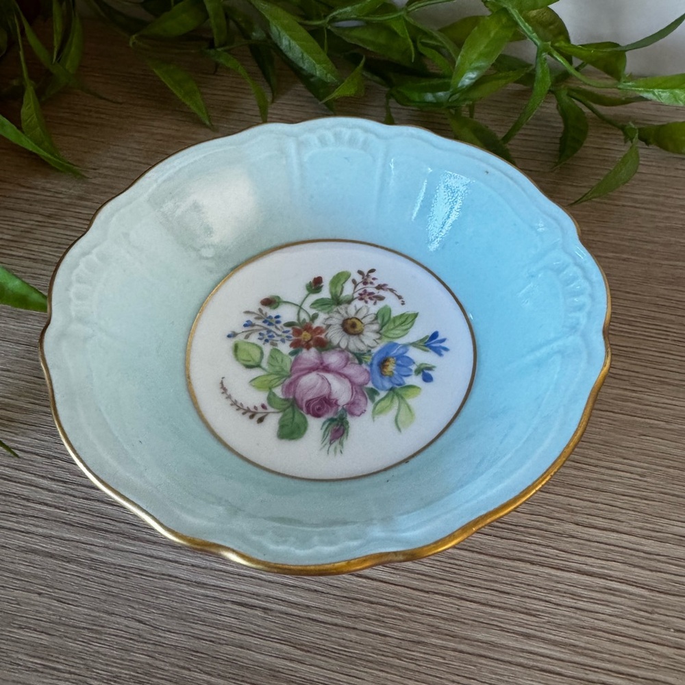 Vintage Floral Blue and Gold Bowl